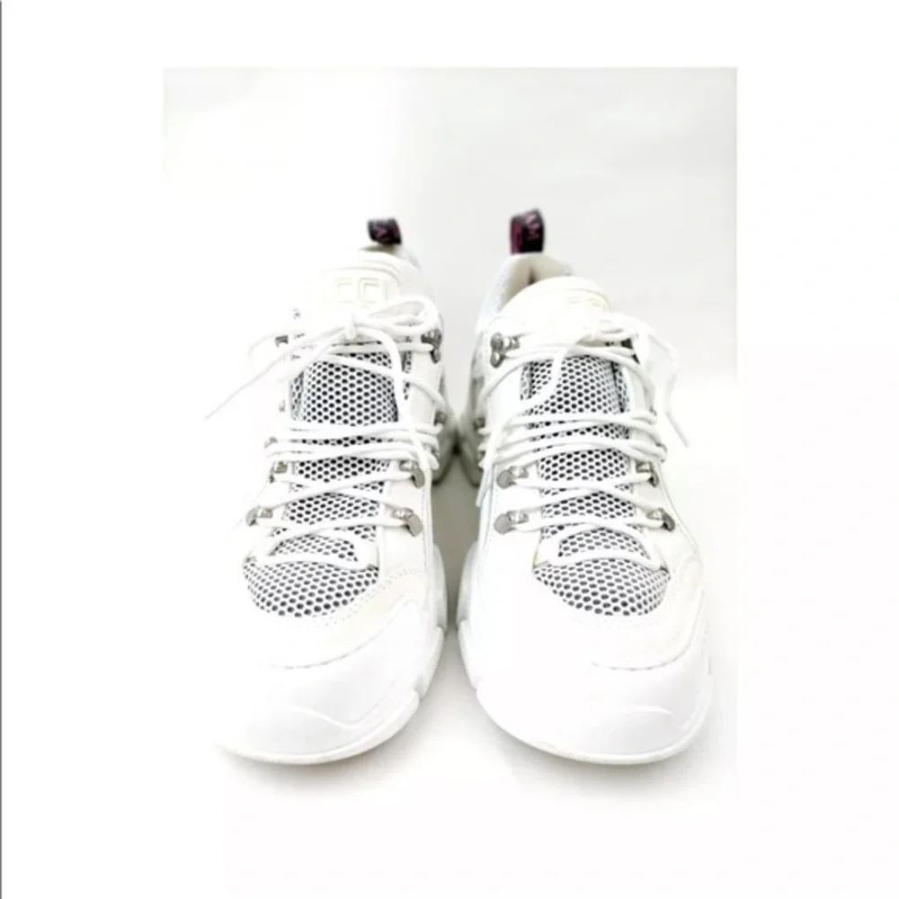 Gucci FlashTrek Sneakers